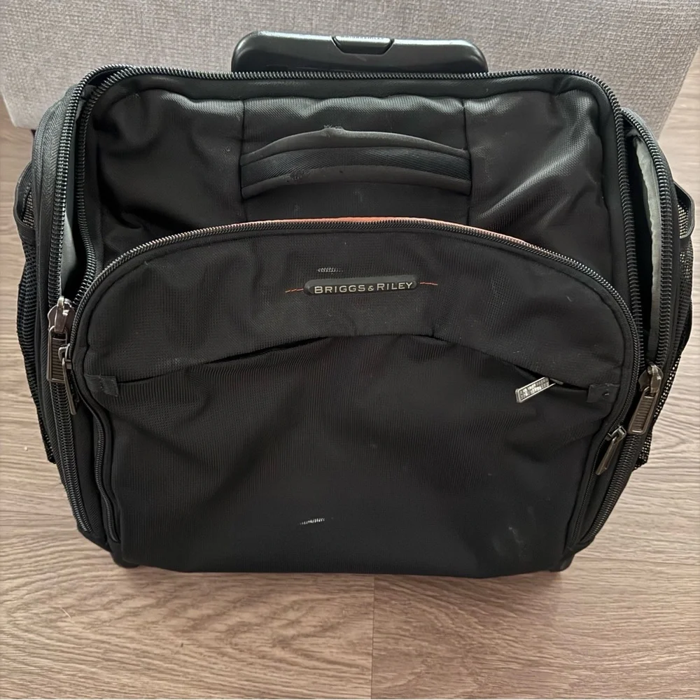 Briggs & Riley Black Rolling small traveling bag
